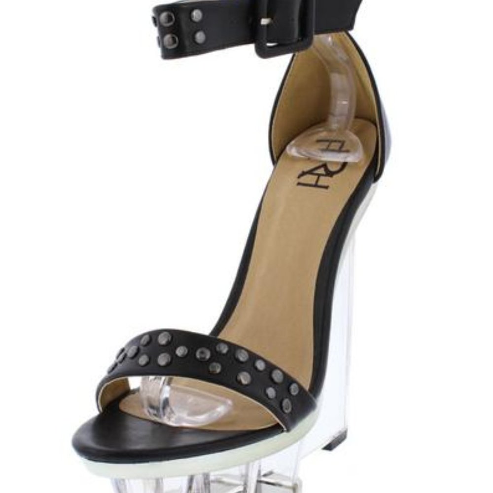 Sandals - Picture 2 of 3